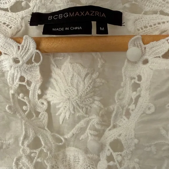 BCBGMaxazaria Cotton and Silk Lace Blouse with Floral Detailing and 3/4 Sleeves - Picture 10 of 10